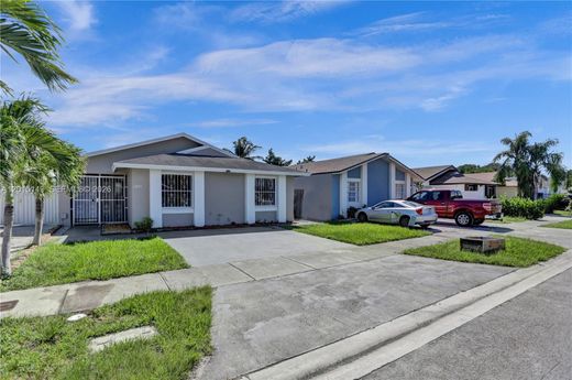 Villa in Miami, Miami-Dade
