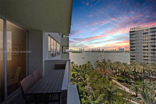 Komplex apartman Miami Beach, Miami-Dade County