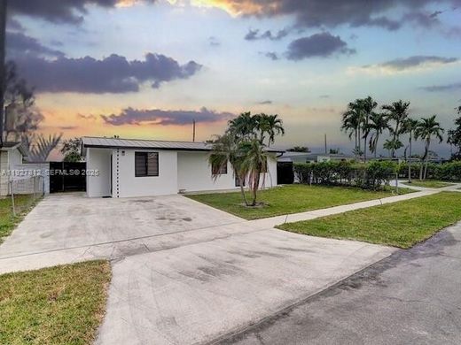 Villa in Hollywood, Broward County