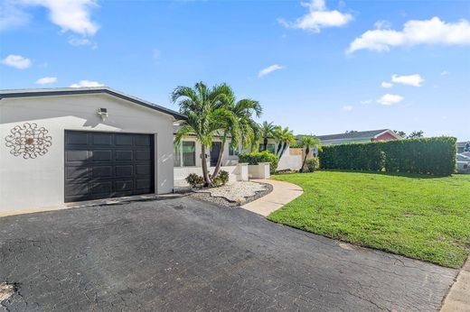 Вилла, Pembroke Pines, Broward County