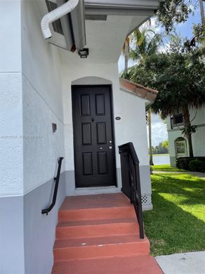 Residential complexes in Sunrise, Broward County