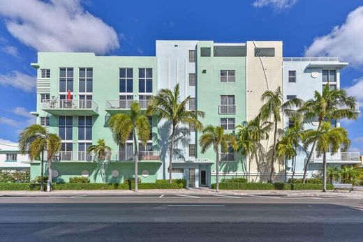 Kamienica w Aventura, Miami-Dade County