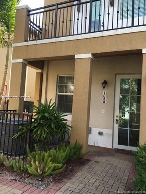 Residential complexes in Pembroke Pines, Broward County