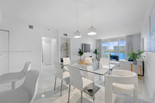 Complesso residenziale a Sunny Isles Beach, Miami-Dade County