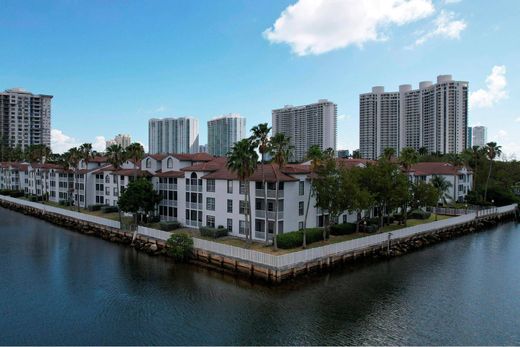 Aventura, Miami-Dade Countyのアパートメント・コンプレックス