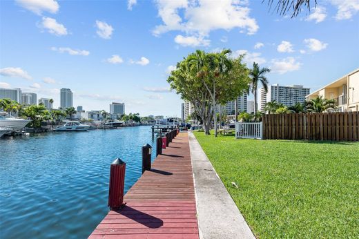 Complesso residenziale a Hallandale Beach, Broward County