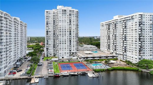 Жилой комплекс, Aventura, Miami-Dade County