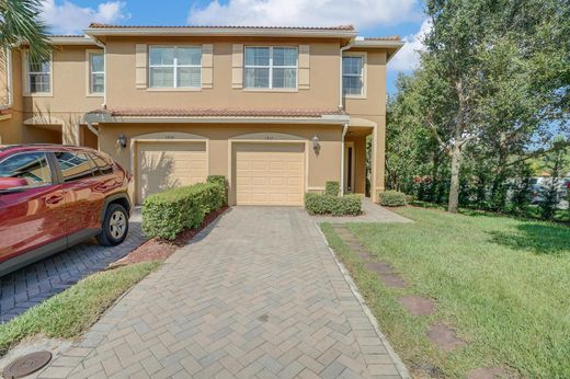 Townhouse in Lake Worth, Palm Beach