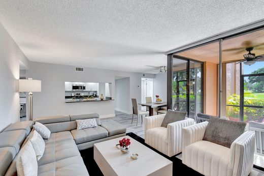 Residential complexes in Delray Beach, Palm Beach