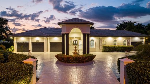 Villa - Davie, Broward County