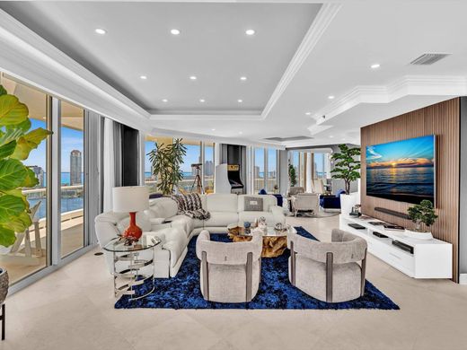 Жилой комплекс, Aventura, Miami-Dade County