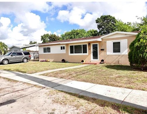 Villa en Miami Gardens, Miami-Dade County