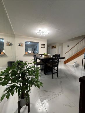Townhouse in Doral, Miami-Dade