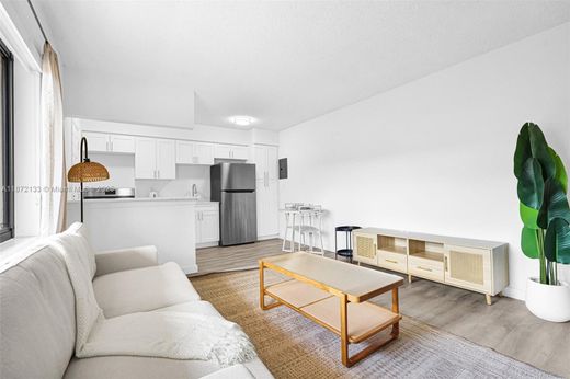 ‏בניין ב  North Miami, Miami-Dade County