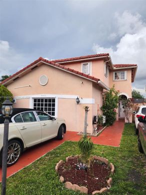 Villa in Hialeah, Miami-Dade