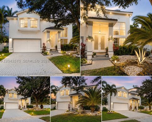Villa in Weston, Broward County