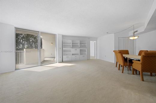 Residential complexes in Miami, Miami-Dade