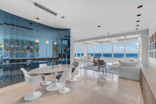 Residential complexes in Miami Beach, Miami-Dade