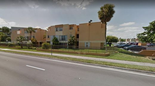 Kamienica w Miami Terrace Mobile Home, Miami-Dade County