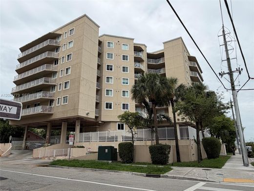 Residential complexes in Miami, Miami-Dade