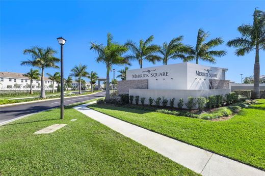 Townhouse - Pembroke Pines, Broward County