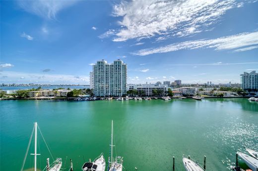 Residential complexes in North Bay Village, Miami-Dade