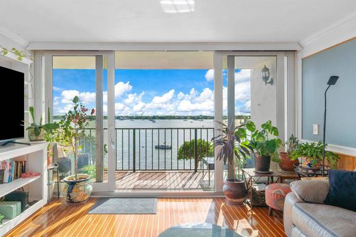 Complexes résidentiels à West Palm Beach, Comté de Palm Beach