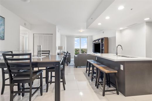 Complesso residenziale a Doral, Miami-Dade County