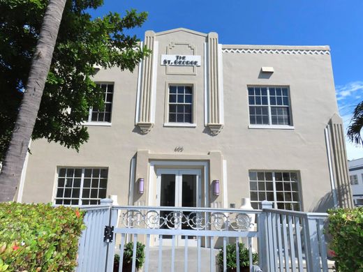 Residential complexes in Miami Beach, Miami-Dade