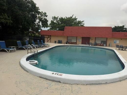 Wohnkomplexe in Boca Raton, Palm Beach County
