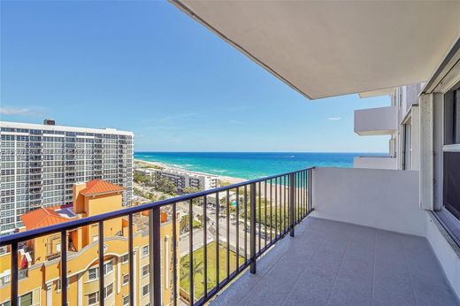 Residential complexes in Pompano Beach, Broward County