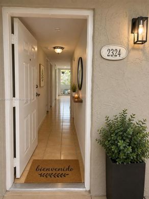 Residential complexes in Hialeah Gardens, Miami-Dade