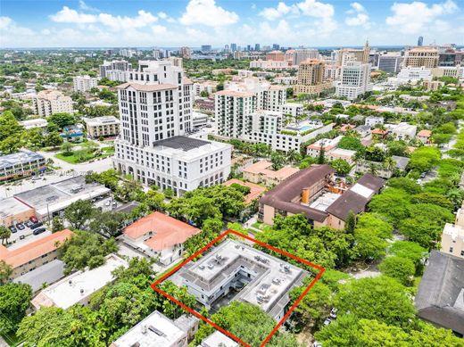 Κτίριο σε Coral Gables, Miami-Dade County