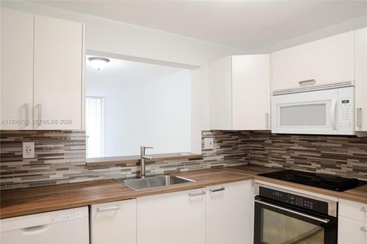 Complesso residenziale a Miami, Miami-Dade County