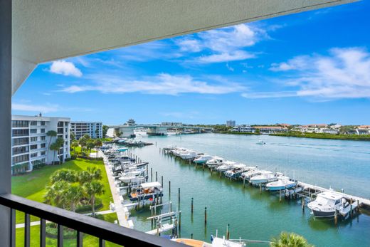 Residential complexes in Jupiter, Palm Beach