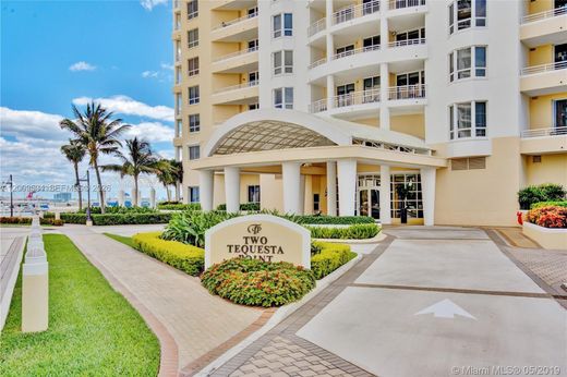 Residential complexes in Miami, Miami-Dade