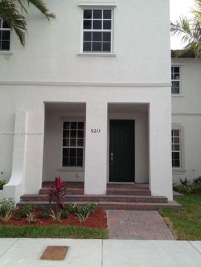 Townhouse in Miami, Miami-Dade