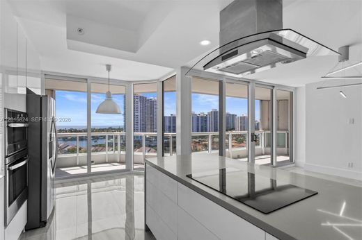 Residential complexes in Aventura, Miami-Dade