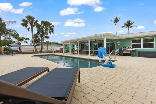 Villa in Hutchinson Island South, Saint Lucie County