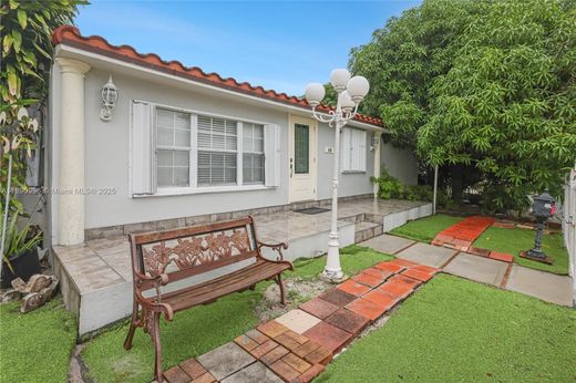 Villa in Miami, Miami-Dade County