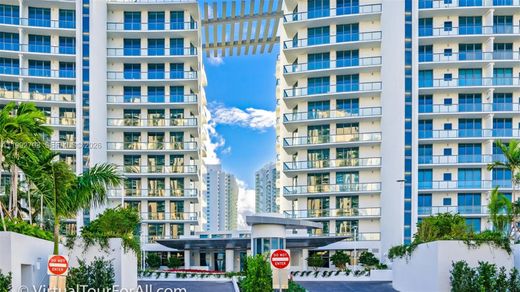 Residential complexes in Aventura, Miami-Dade