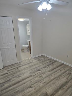 Complesso residenziale a Miami, Miami-Dade County