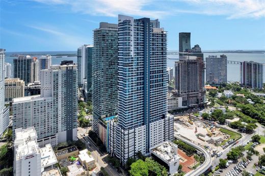 Kamienica w Miami, Miami-Dade County