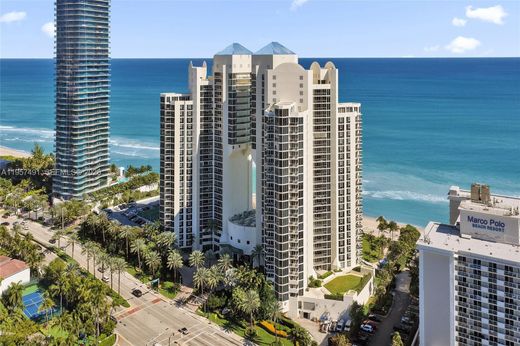 Residential complexes in Sunny Isles Beach, Miami-Dade