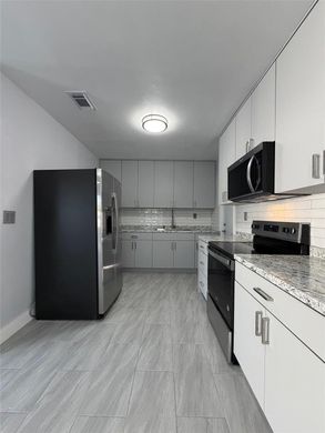 ﻓﻴﻼ ﻓﻲ North Miami Beach, Miami-Dade County