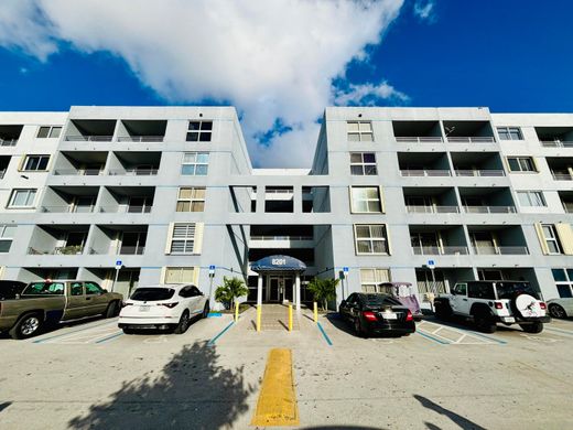 Residential complexes in Miami, Miami-Dade
