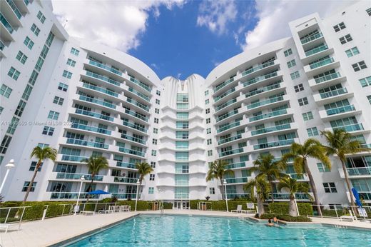 Kamienica w North Bay Village, Miami-Dade County