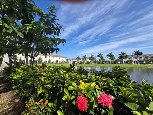 Townhouse in Lauderhill, Broward County