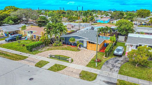 Villa in Oakland Park, Broward County