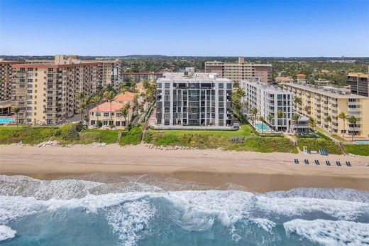 Residential complexes in Hillsboro Beach, Broward County